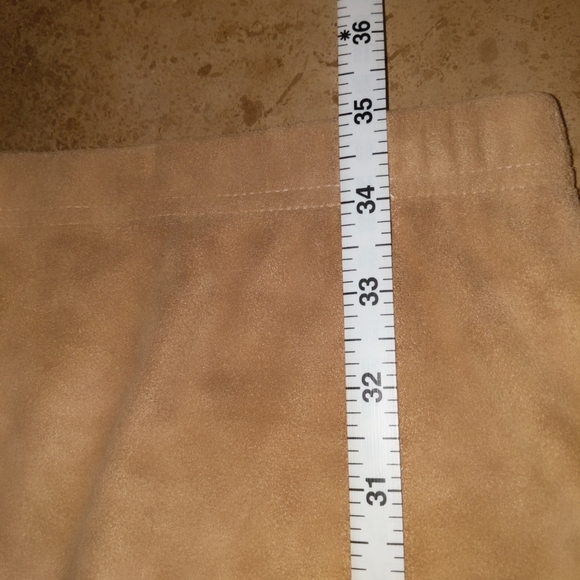 Liz Claiborne Tan or Camel Sueded Skirt size M see note - Picture 4 of 7